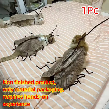 Realistic Cockroach Cat Costume with Detachable Wings - Humorous Cat Outfit for Cosplay and Dress-Up DIY Kit