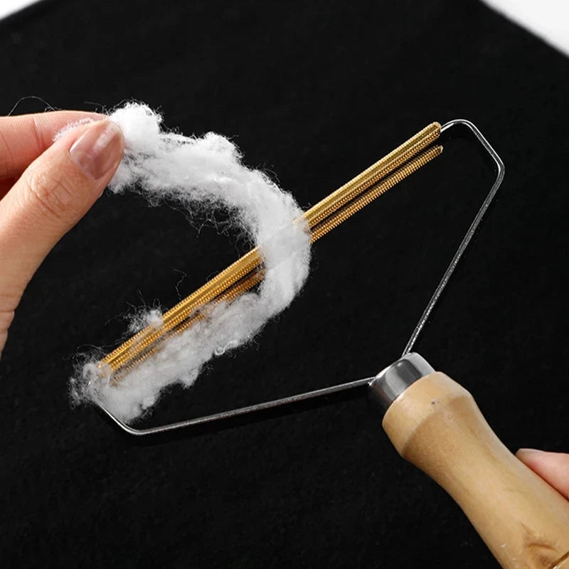 Portable Lint Remover and Pet Hair Brush for Efficient Fabric and Upholstery Cleaning
